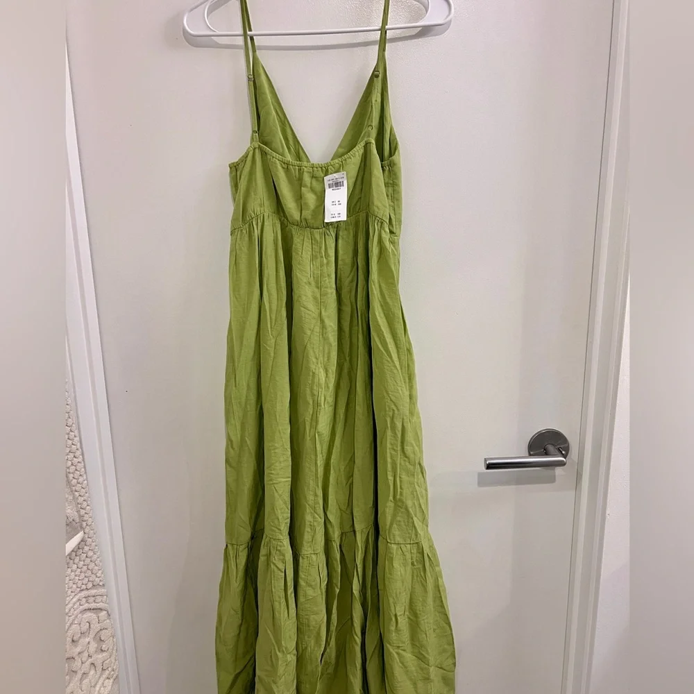 *NWT* Abercrombie & Fitch Plunge Cutout Maxi Dress